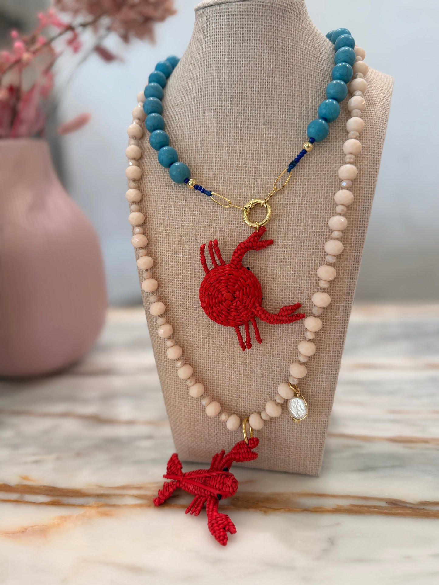 Short woven necklaces