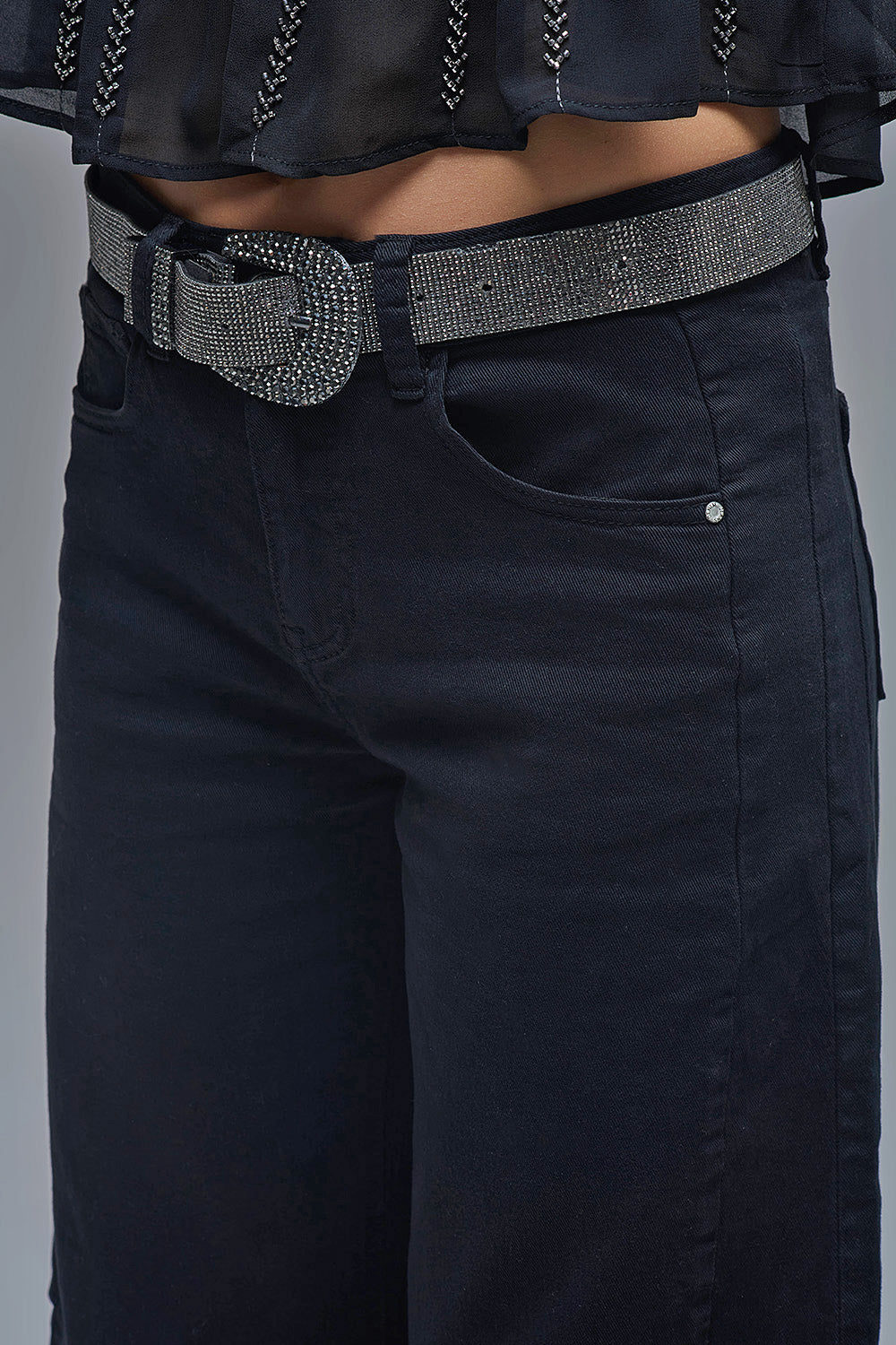 Color Barrel Jeans