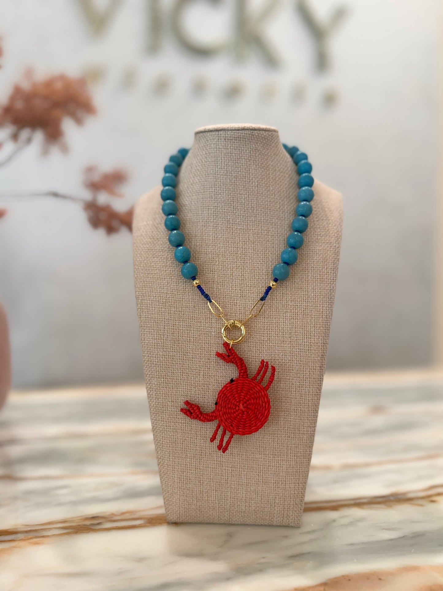 Short woven necklaces