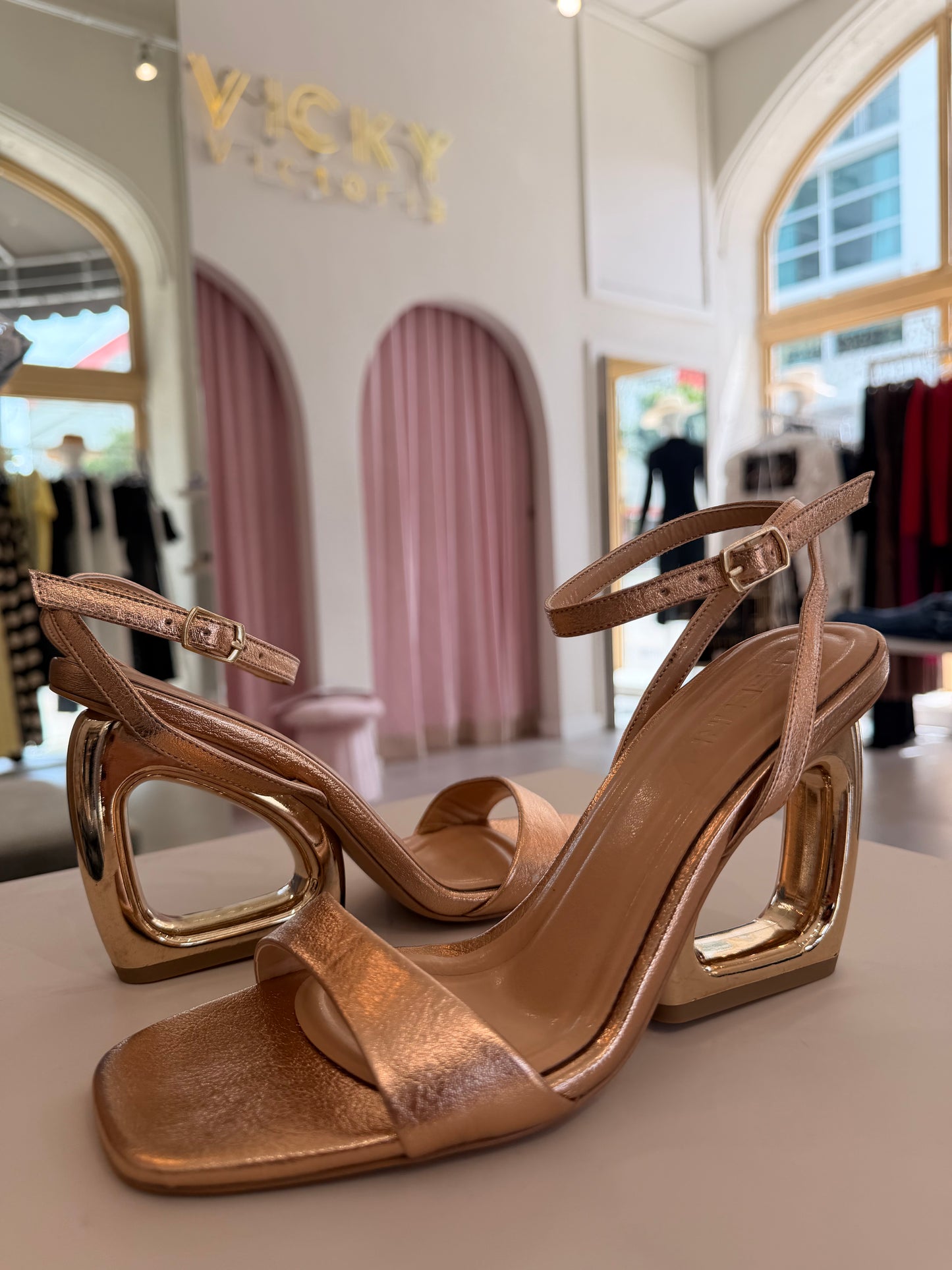 Sculpt sandals