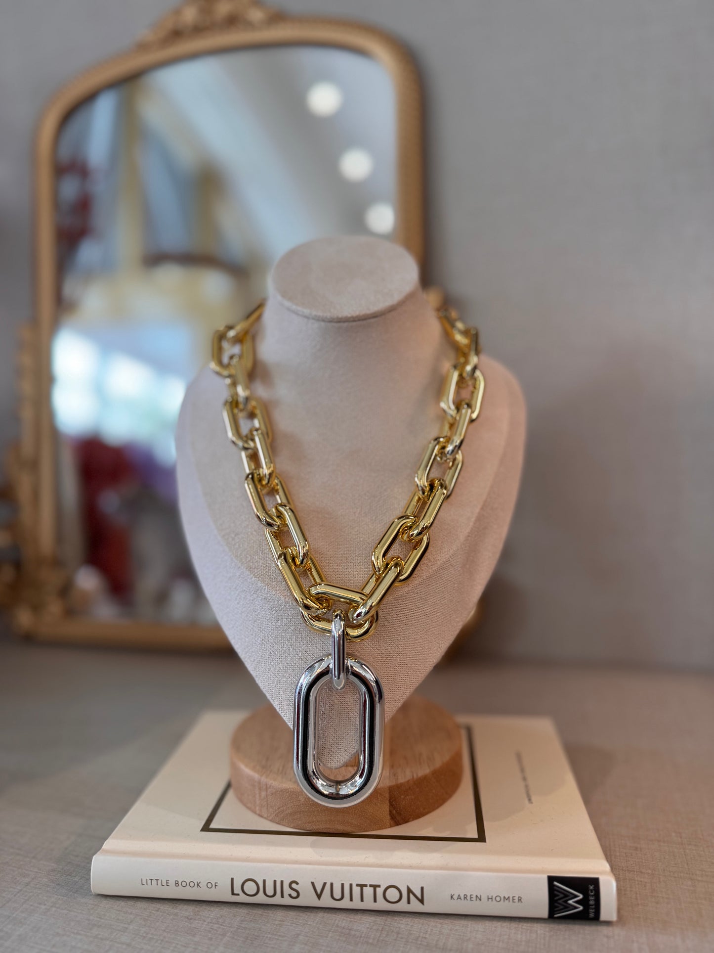 Chunky necklace