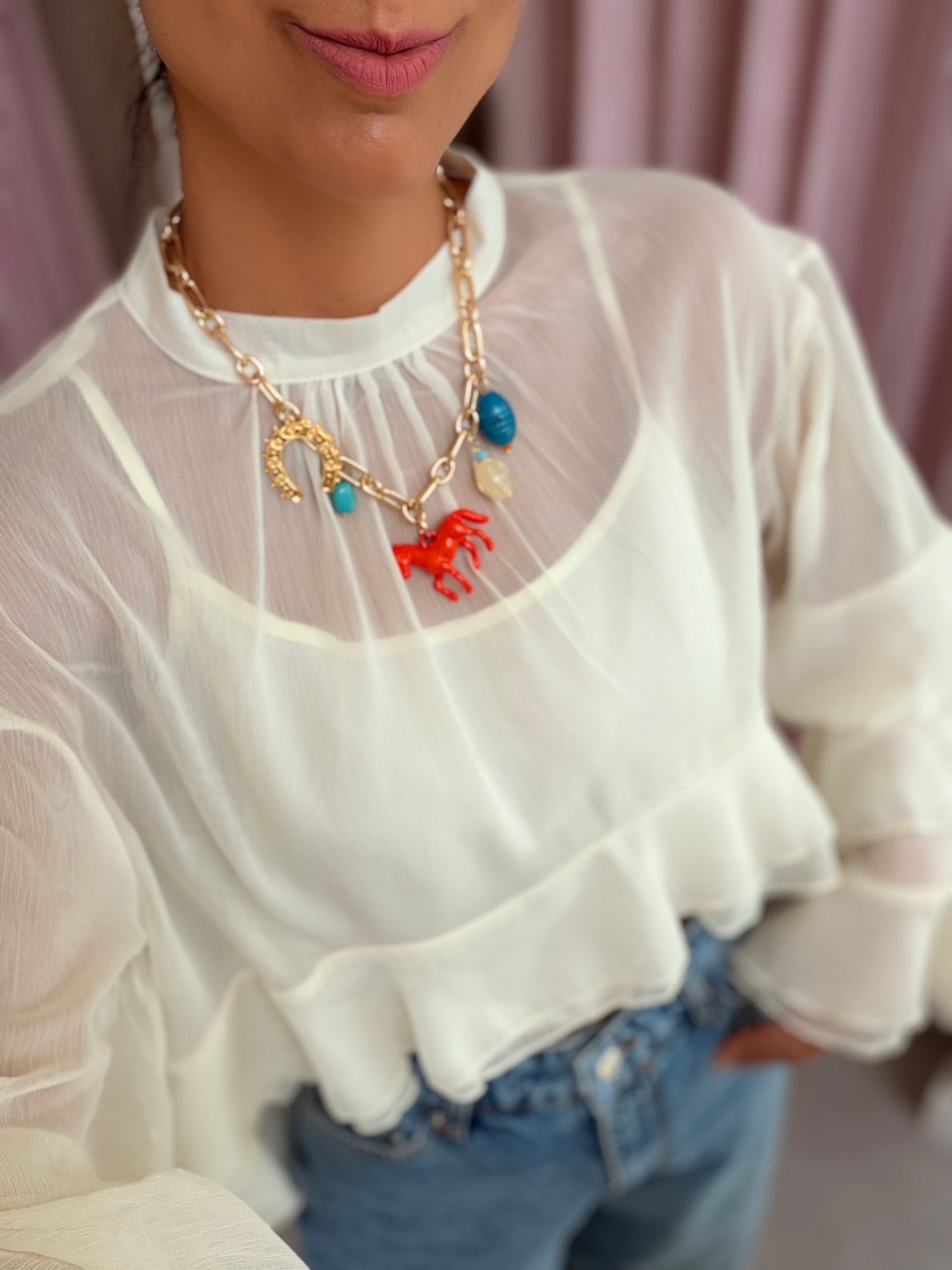 Short horse necklace