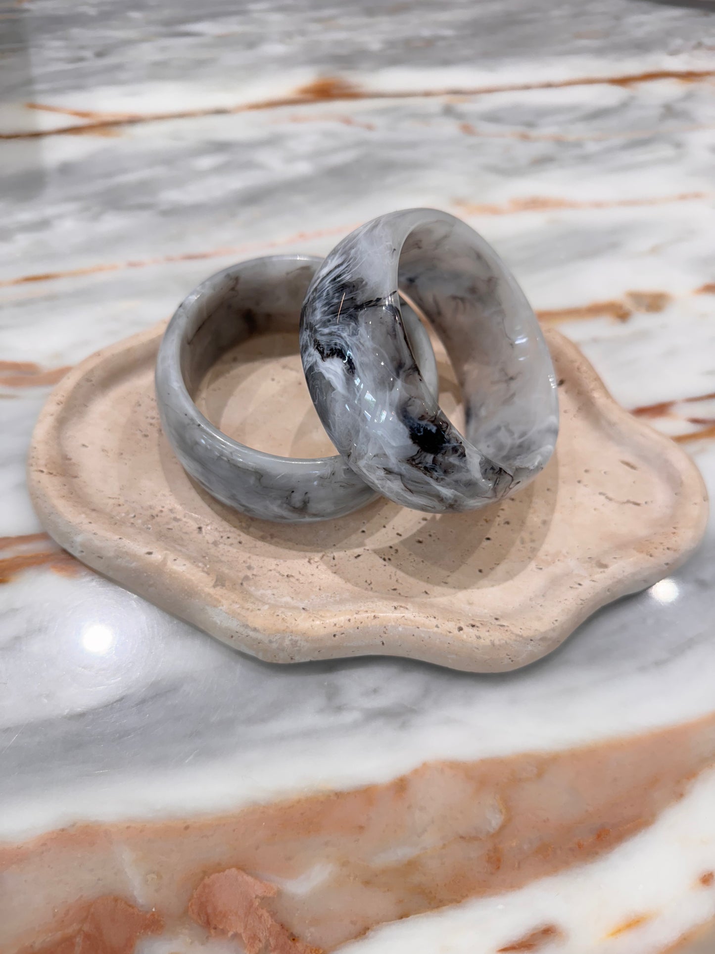 Marbled bangel