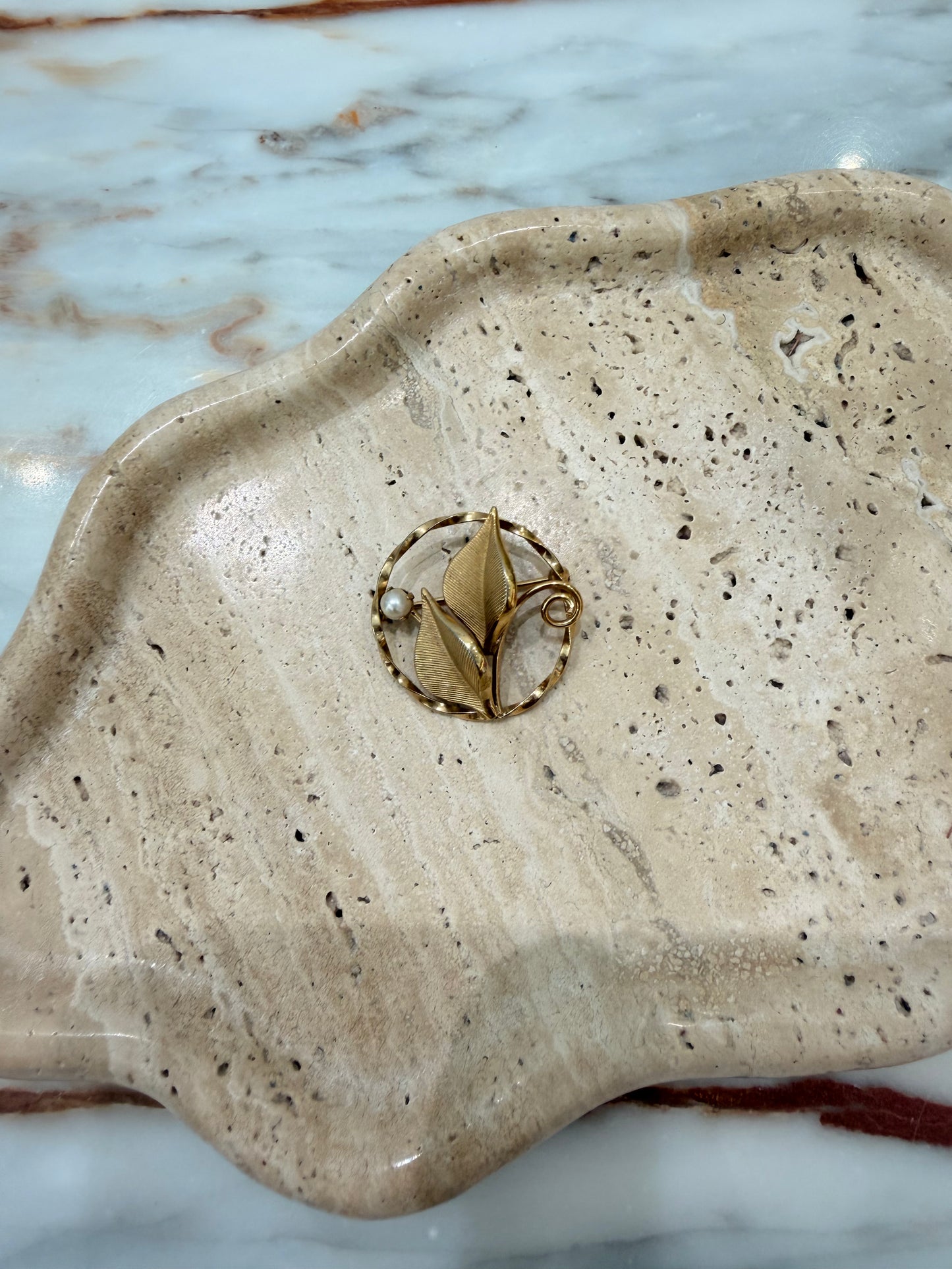 Mini brooch
